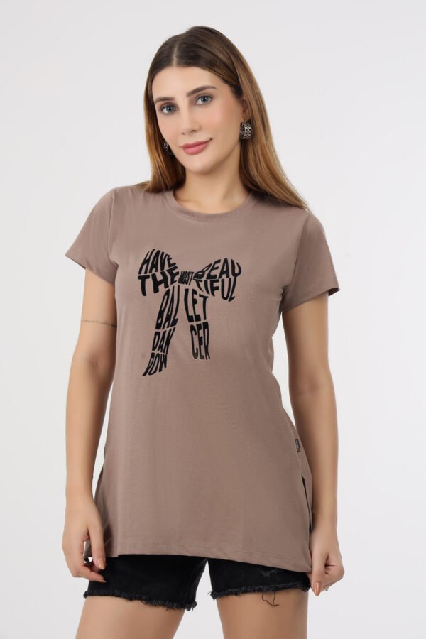 Wineberry Women’s Fawn Round Neck Chest Printed Cotton Tee – Cotton Rich Sinker