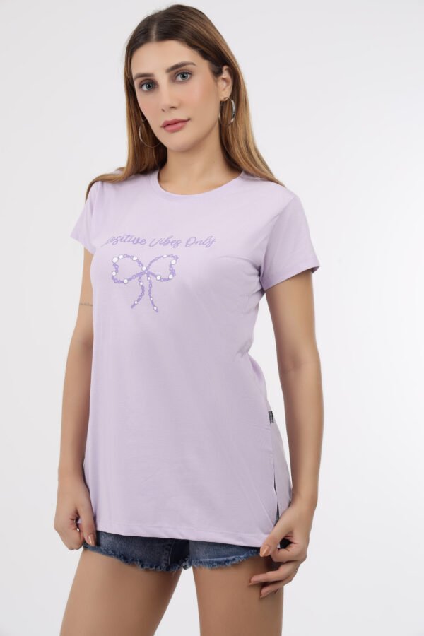 Wineberry Women’s Lilac Round Neck Chest Printed Cotton Tee – Cotton Rich Sinker